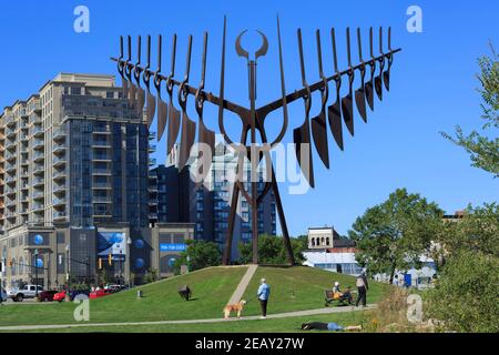 Spirit Catcher di Ron Baird sul lungomare di Barrie, Ontario, Canada. Foto Stock