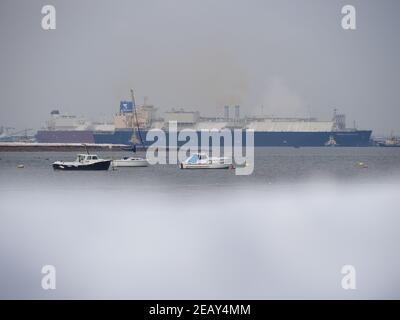 Queenborough, Kent, Regno Unito. 11 Febbraio 2021. Regno Unito Meteo: Neve a Queenborough, Kent. Credit: James Bell/Alamy Live News Foto Stock