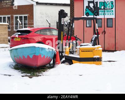 Queenborough, Kent, Regno Unito. 11 Febbraio 2021. Regno Unito Meteo: Neve a Queenborough, Kent. Credit: James Bell/Alamy Live News Foto Stock