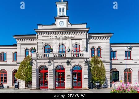 NORRKOPING, SVEZIA, 23 APRILE 2019: Vista della stazione ferroviaria centrale di Norrkoping, Svezia Foto Stock