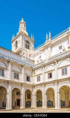 LISBONA, PORTOGALLO, 3 SETTEMBRE 2016: Cortile nella chiesa di sao vicente de fora, Portogallo. Foto Stock