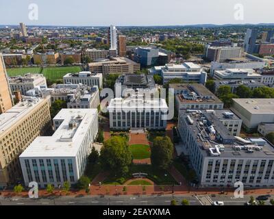 Campus principale della Northeastern University e vista aerea di Huntington Avenue a Boston, Massachusetts, Massachusetts, Stati Uniti. Foto Stock