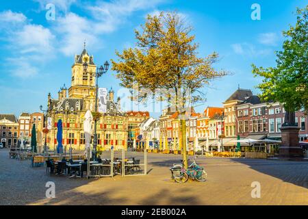 DELFT, PAESI BASSI, 7 AGOSTO 2018: Vista del municipio di Delft, Paesi Bassi Foto Stock