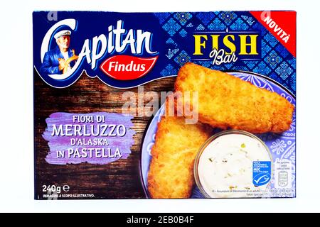 Captain FINDU Pesce Bar Alaskan Cod in Breadcrumbs croccanti. FindUs è un marchio di prodotti alimentari surgelati di Nomad Foods Group Foto Stock