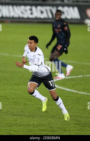 Swansea, Regno Unito. 10 Feb 2021. Morgan Whittaker di Swansea City in azione. Emirates fa Cup, 5° round match, Swansea City contro Manchester City al Liberty Stadium di Swansea, Galles del Sud, mercoledì 10 febbraio 2021. Questa immagine può essere utilizzata solo per scopi editoriali. Solo per uso editoriale, è richiesta una licenza per uso commerciale. Nessun utilizzo nelle scommesse, nei giochi o nelle pubblicazioni di un singolo club/campionato/giocatore. pic di Andrew Orchard/Andrew Orchard sports photography/Alamy Live news Credit: Andrew Orchard sports photography/Alamy Live News Foto Stock