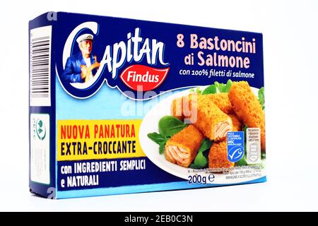 Captain FINDU Fingers salmone in croccante Breadcrumbs. FindUs è un marchio di prodotti alimentari surgelati di Nomad Foods Group Foto Stock