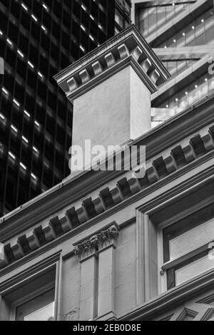 Dettagli architettonici astratti di edifici moderni nella città di Londra Foto Stock