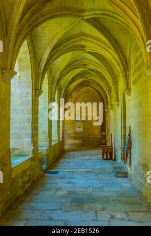 VILLENEUVE LES AVIGNON, FRANCIA, 22 GIUGNO 2017: Interno di una vecchia Certosa certosa Chartreuse de Villeneuve lez Avignon, Francia Foto Stock