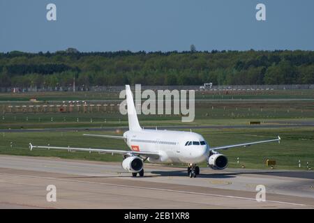 Berlino Germania - Aprile 21. 2018: EasyJet Airbus A320 all'aeroporto di Berlino Tegel Foto Stock