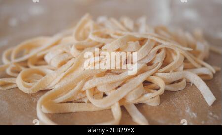 Primo piano di pasta fresca all'uovo italiana Foto Stock
