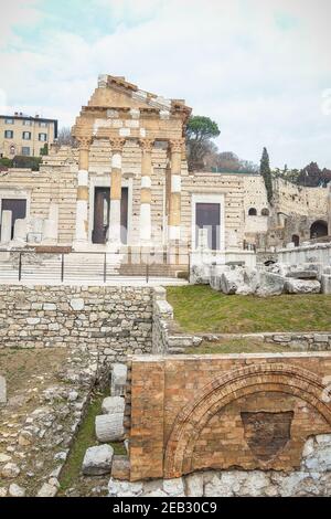 Il Capitolio o il Tempio della Triade Capitolina in Brescia Foto Stock