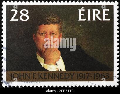 Beatiful ritratto di John Kennedy su francobollo irlandese Foto Stock