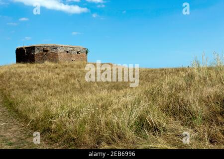 Old, WWII pill Box sul Royal cinque Ports Golf Club, Deal, Kent Foto Stock