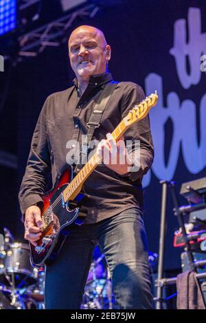 Il classico 70s punk band The Stranglers eseguire una headline show a Coventrys Godiva Festival nel mese di luglio 2017 Foto Stock