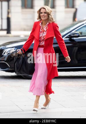 Londra, Regno Unito, 12 febbraio 2021 Charlotte Hawkins arriva al Global radio Studios di Leicester Square. Credit: Doug Peters/EMPICS/Alamy Live News Foto Stock