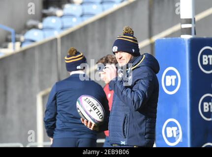 BT Murrayfield Stadium, Edinburgh.Scotland UK.12th Feb 21. Sessione di allenamento Scotland Rugby Squad per la partita Guinness Six Nations vs Wales Pic mostra il capo allenatore della Scozia Gregor Townsend. Credit: eric mcowat/Alamy Live News Foto Stock