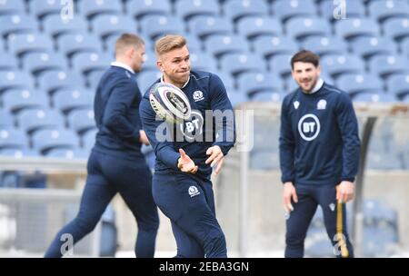 BT Murrayfield Stadium, Edinburgh.Scotland UK.12th Feb 21. Scotland Rugby Squad Training session for the Guinness Six Nations match vs Wales Pic Shows Scotland Chris Harris (Gloucester) Credit: eric mcowat/Alamy Live News Foto Stock