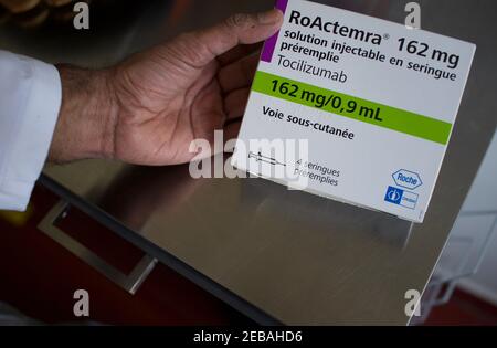 Tocilizumab, RoActemra farmaco Box, artrite farmaco utilizzato nel trattamento di Covid-19 Foto Stock