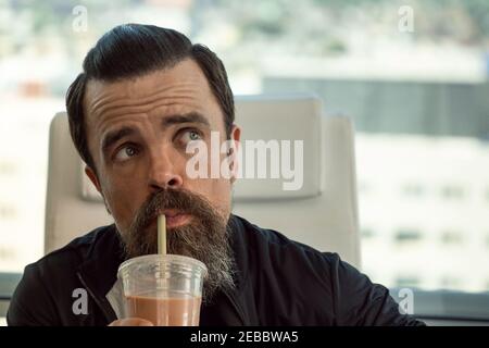 PETER DINKLAGE in i CARE A LOT (2020), diretto da J BLAKESON. Credit: FOTO DI ORSO NERO / Album Foto Stock