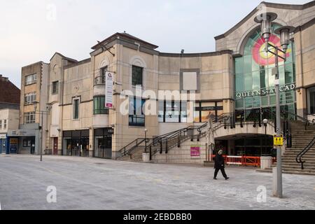 Una vista generale delle strade vuote nel centro di Cardiff, Galles, Regno Unito. Foto Stock