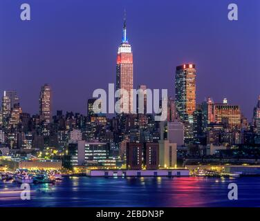 2001 STORICO EMPIRE STATE BUILDING MIDTOWN SKYLINE HUDSON RIVER MANHATTAN NEW YORK CITY STATI UNITI Foto Stock