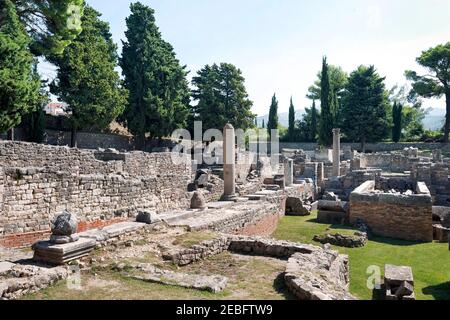 Spalato - Croato - Dalmazia - 26 agosto 2019: Rovine dell'antica città romana di Solin vicino a Spalato . Foto Stock