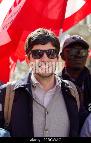 Torino, Italia. Il Ministro italiano della Sanità Roberto speranza ha dimostrato in occasione della Giornata del lavoro nel centro della città. Credit: Foto d'archivio di MLBARIONA/Alamy Foto Stock