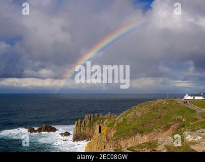 Rainbow Over Land's End, Cornwall Getty Foto Stock