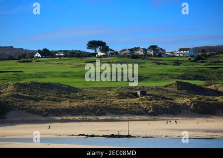 Lelant e il West Cornwall Golf Club, Cornovaglia. Il campo da golf si trova sopra Riviere Sands e l'estuario di Hayle. Foto Stock