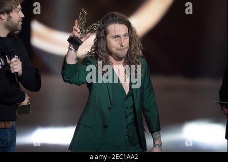 Julien Dore riceve il premio per la migliore creazione audiovisiva dell'anno durante il 36° Victoires de la Musique alla Seine musicale il 12 febbraio 2021 a Boulogne-Billancourt, Francia. Foto di David Niviere/ABACAPRESS.COM Foto Stock