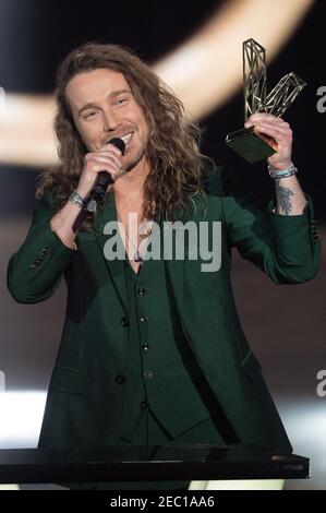 Julien Dore riceve il premio per la migliore creazione audiovisiva dell'anno durante il 36° Victoires de la Musique alla Seine musicale il 12 febbraio 2021 a Boulogne-Billancourt, Francia. Foto di David Niviere/ABACAPRESS.COM Foto Stock