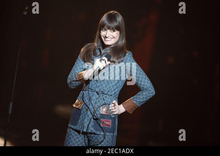 Clara Luciani suona in scena durante il 36° Victoires de la Musique alla Seine musicale il 12 febbraio 2021 a Boulogne-Billancourt, Francia. Foto di David Niviere/ABACAPRESS.COM Foto Stock