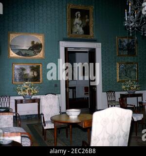 Pranzo in onore di Roberto F. chiari, presidente di Panama, ore 13:00. Vista degli arrangiamenti floreali nella Sala Verde della Casa Bianca, Washington, D.C., allestita per un pranzo in onore del Presidente di Panama, Roberto F. chiari. Foto Stock