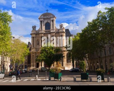 Chiesa di St-Gervais-et-St-Protais, Parigi. La chiesa è una delle più antiche di Parigi, iniziata nel 1494, anche se la facciata risale al 1620. La chiesa Foto Stock