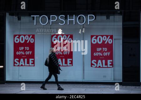 Negozio di abbigliamento Down Top Shop chiuso sullo Strand, Londra Foto Stock