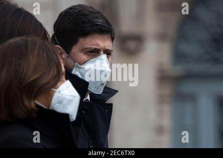 Roma, Italia. 13 Feb 2021. Roberto speranza, Ministro della Sanità. Il nuovo Governo italiano, guidato dal Professore ed ex Presidente della Banca Centrale europea Mario Draghi, lascia il Palazzo del Quirinale dopo aver giurato davanti al Presidente della Repubblica Italiana, Sergio Mattarella. Questo è il sessantasettesimo Governo d'Italia. Credit: LSF Photo/Alamy Live News Foto Stock