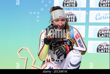 Olympia delle Tofane, Cortina (BL), Italia, 13 Feb 2021, WEIDLE Kira (GER) Medaglia d'Argento nel corso del 2021 FIS Campionati mondiali di SCI alpino - Downhill - Donne, gara di sci alpino - Foto Sergio Bisi / LM Foto Stock