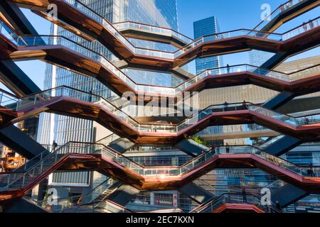 La struttura di contenitore è il fulcro della Hudson Yards complessa, New York City, Stati Uniti d'America Foto Stock