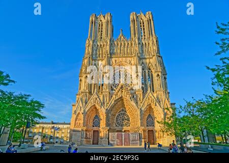 Cattedrale di Reims in Marne, nella grande regione Est della Francia. Foto Stock