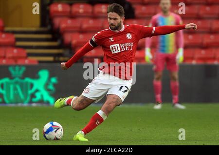 Watford, Regno Unito. 13 Feb 2021. Henri Lansbury di Bristol City in azione durante il gioco. EFL Skybet Championship, Watford contro Bristol City al Vicarage Road Stadium di Watford sabato 13 febbraio 2021. Questa immagine può essere utilizzata solo per scopi editoriali. Solo per uso editoriale, è richiesta una licenza per uso commerciale. Nessun utilizzo nelle scommesse, nei giochi o nelle pubblicazioni di un singolo club/campionato/giocatore. pic by Steffan Bowen/Andrew Orchard sports photography/Alamy Live news Credit: Andrew Orchard sports photography/Alamy Live News Foto Stock