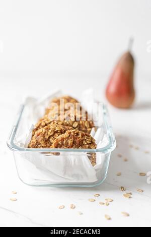 Biscotti OAT alla banana, biscotti per la colazione del mattino Foto Stock