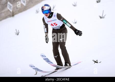 Zakopane, Polonia. 13 Feb 2021. Ryoyu Kobayashi salta con gli sci sul Great Krokiew Ski Jumping Facility durante la gara di Coppa del mondo di salto con gli sci a Zakopane. Credit: SOPA Images Limited/Alamy Live News Foto Stock