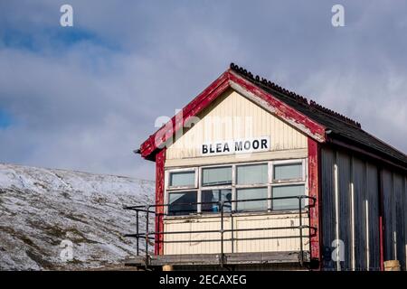 Blea Moor casella segnale vicino a Ribblehead nel Yorkshire Dales National Park. Inghilterra, Regno Unito Foto Stock