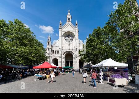 Place Sainte Catherine con la Chiesa di Santa Caterina a Bruxelles, Belgio Foto Stock