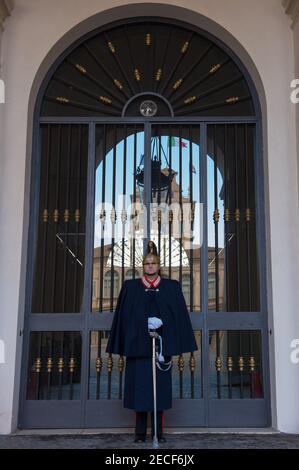 ROMA, ITALIA - FEBBRAIO 22 2014: Cuirassiers, Palazzo Quirinale, residenza ufficiale del Presidente della Repubblica Italiana a Roma. Foto Stock