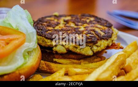 Panino di granchio con lattuga e Tomaro Foto Stock