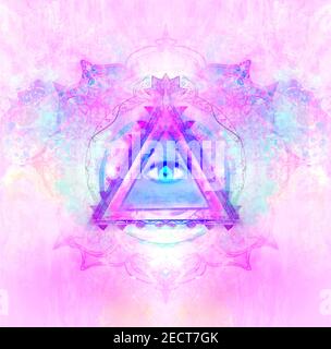 All Seeing Eye all'interno della piramide triangolare. Foto Stock