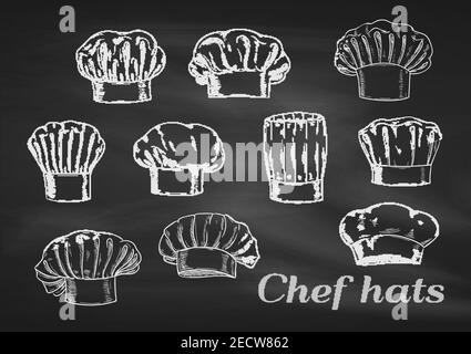 Chef toques, cappelli. Schizzo di gesso sulla lavagna. Icone di cappelli da cucina di forme e forme diverse per la decorazione di ristoranti, elementi da forno, desig cucina Illustrazione Vettoriale