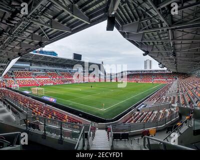 Londra, Regno Unito. 14 Feb 2021. Il Brentford Community Stadium è pronto per la partita EFL Sky Bet Championship tra Brentford e Barnsley al Brentford Community Stadium di Londra, Inghilterra, il 14 febbraio 2021. Foto di Phil Hutchinson. Solo per uso editoriale, è richiesta una licenza per uso commerciale. Nessun utilizzo nelle scommesse, nei giochi o nelle pubblicazioni di un singolo club/campionato/giocatore. Credit: UK Sports Pics Ltd/Alamy Live News Foto Stock