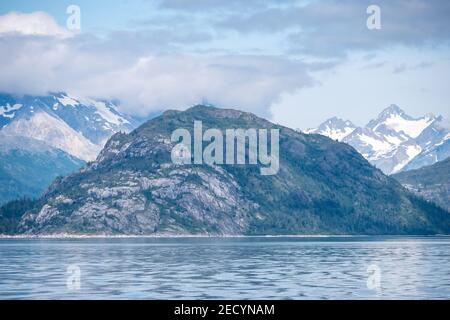 Glacier Bay National Park & Preserve nel sud-est dell'Alaska è conosciuta per la sua abbondanza panoramica di ghiacciai Foto Stock